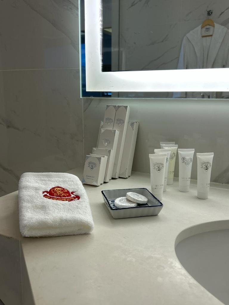Hotel Saint Georges Beirut Al Marfa' Dış mekan fotoğraf